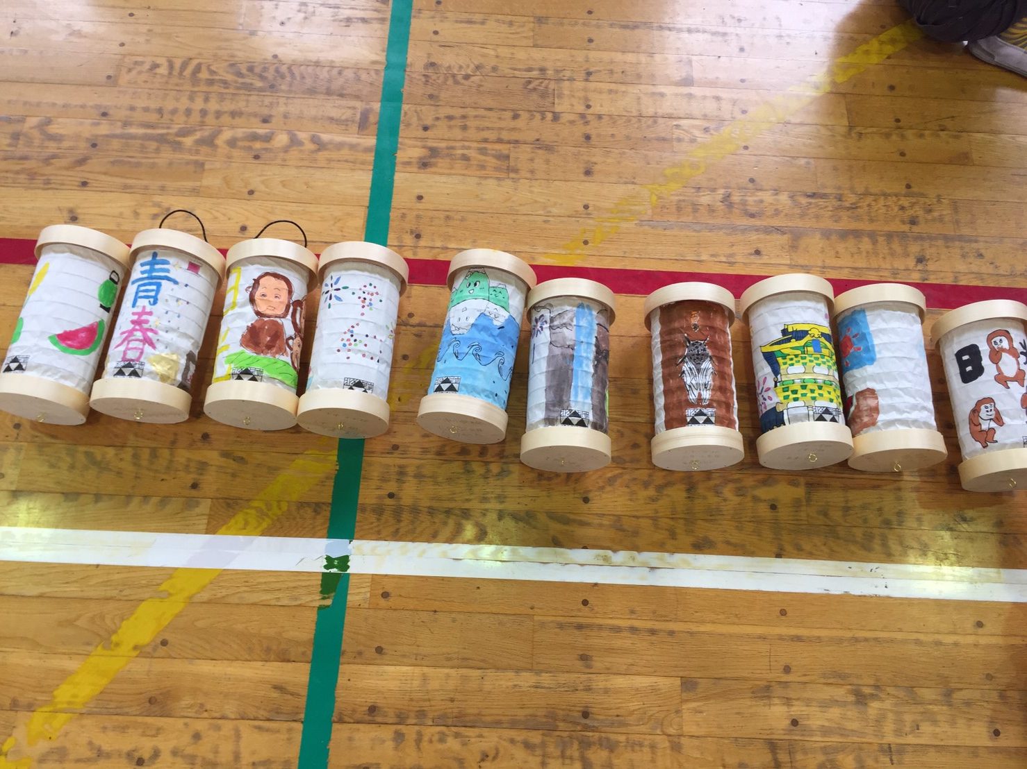 児童の皆さんが作りました　小田原ちょうちん